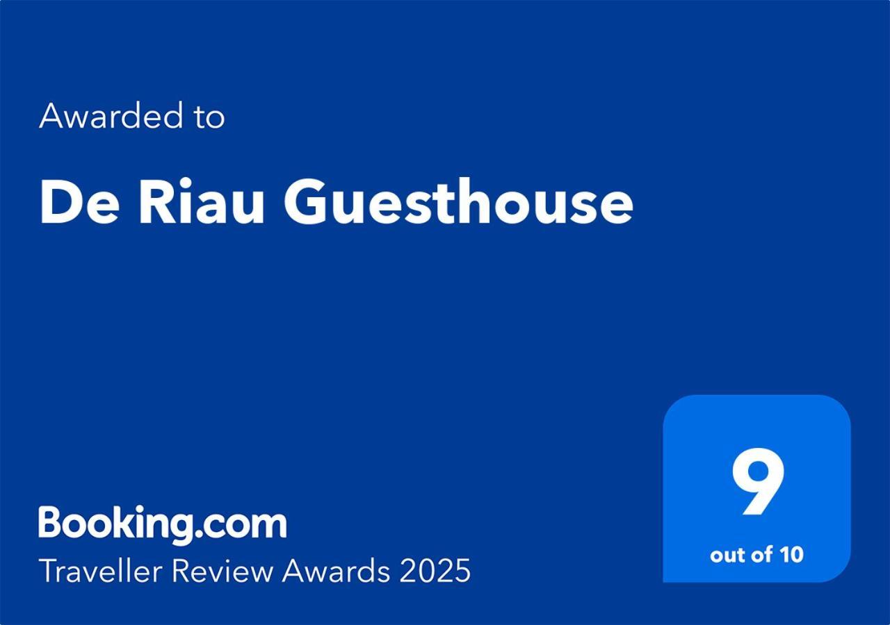 De Riau Guesthouse Бандунг Екстер'єр фото