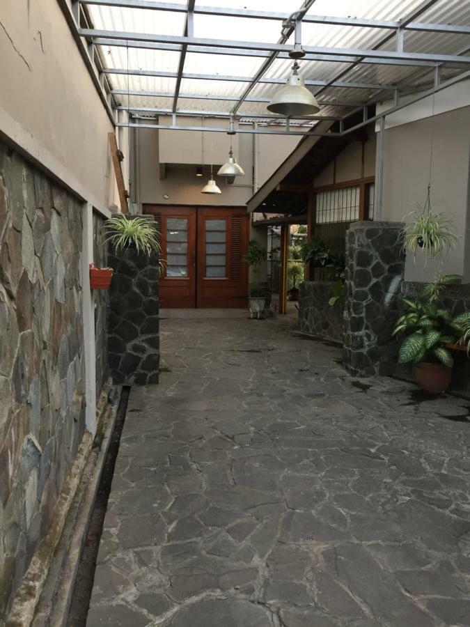De Riau Guesthouse Бандунг Екстер'єр фото